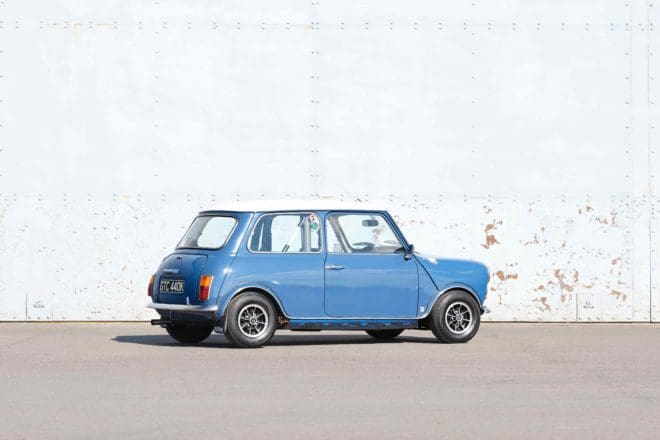 Austin Mini 'Cooper S' Replica – HANGAR 136